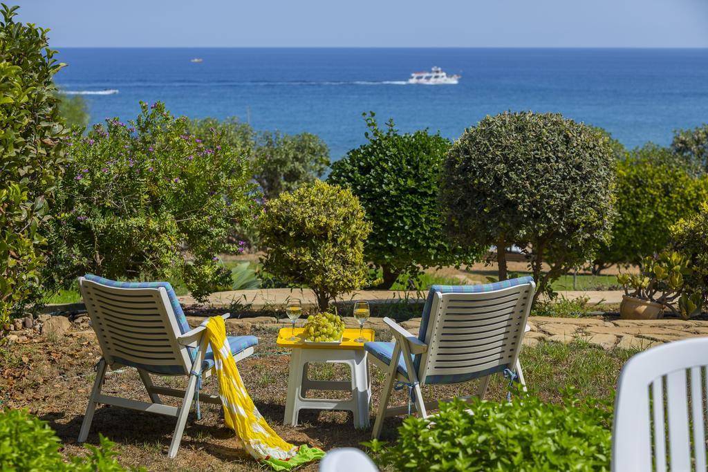 Protaras Beachfront Sirina Lina Suite Паралимни Экстерьер фото